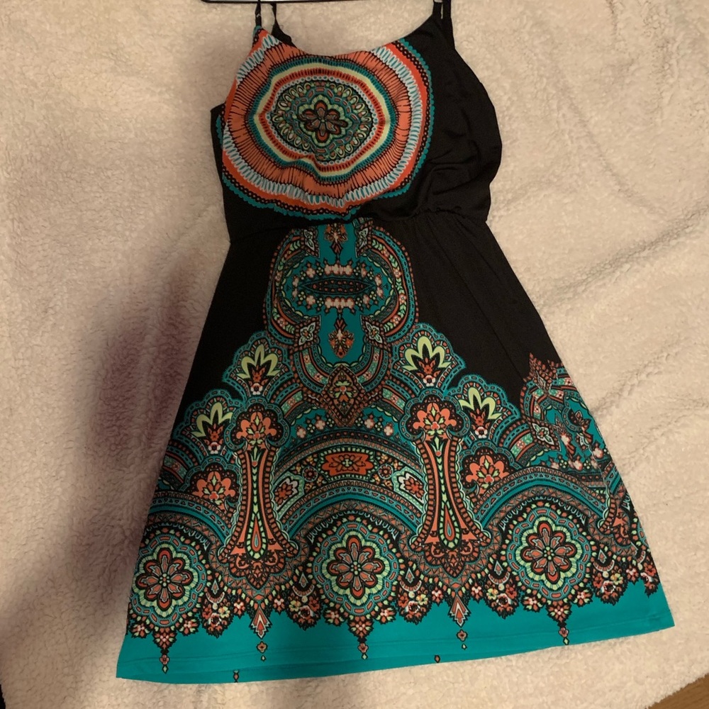 Dress - Picture 2 of 6